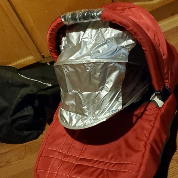 EUC UPPAbaby Bassinet + accessories - Picture 4 of 6